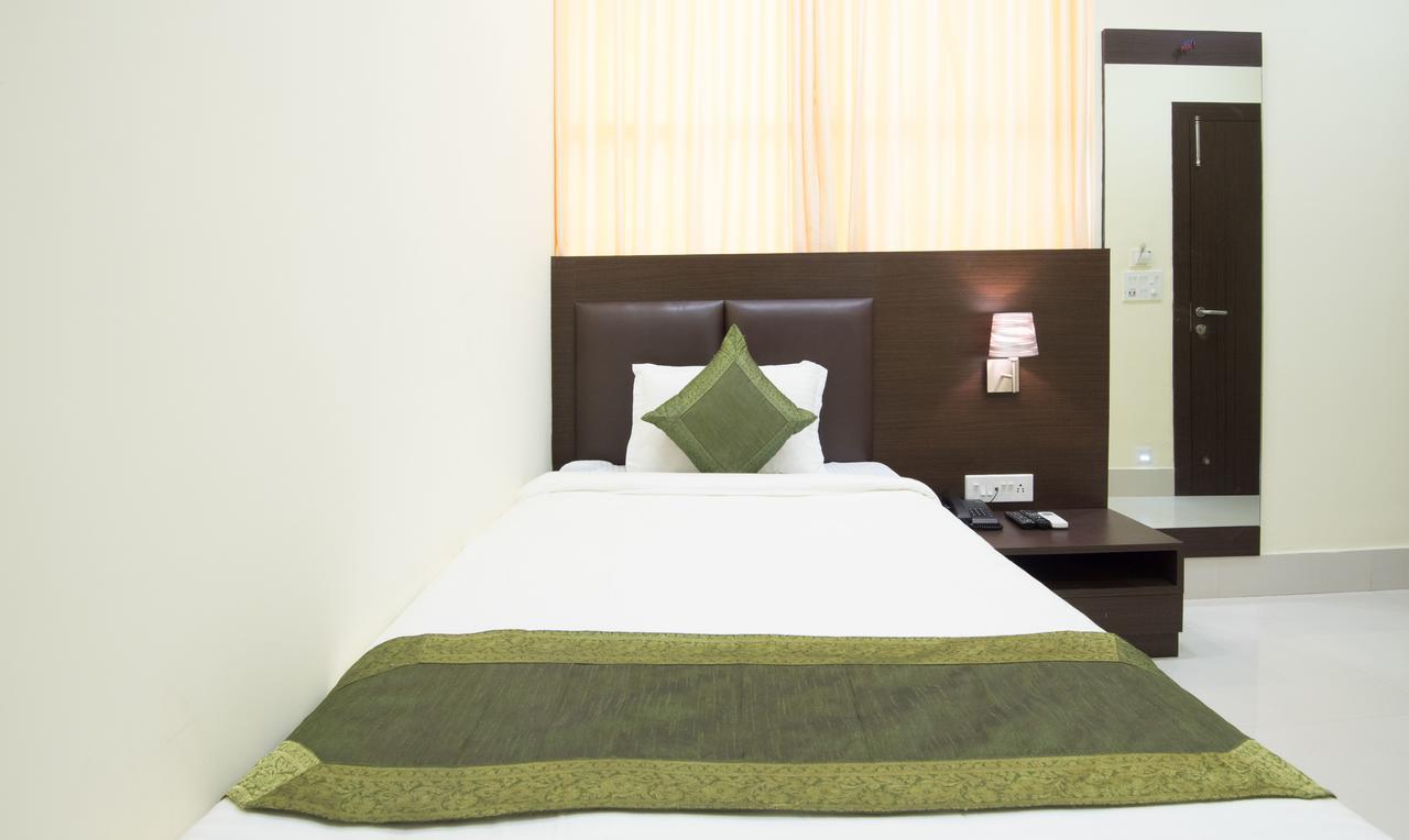 Treebo King'S Court Chandrasekharpur Bhubaneswar Extérieur photo