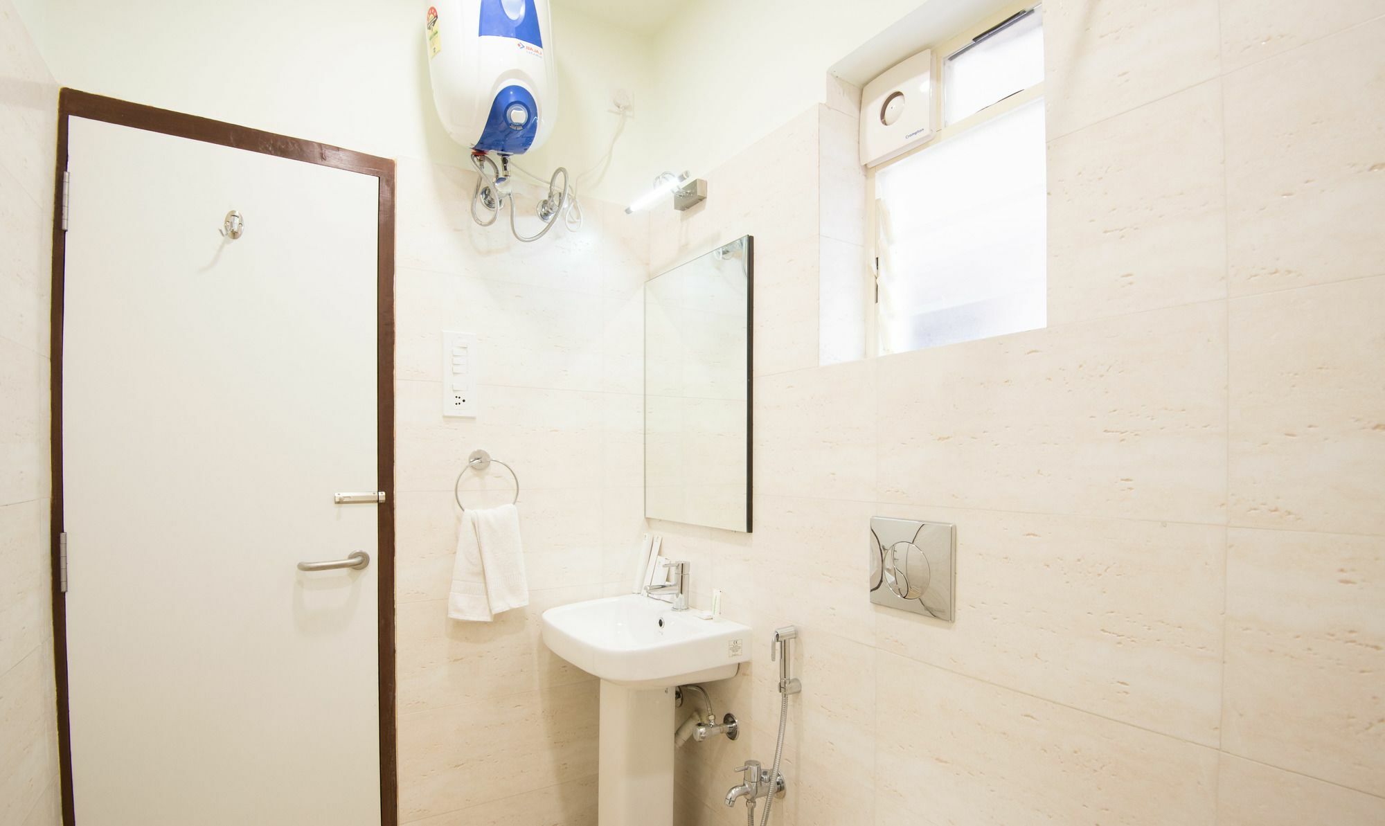Treebo King'S Court Chandrasekharpur Bhubaneswar Extérieur photo